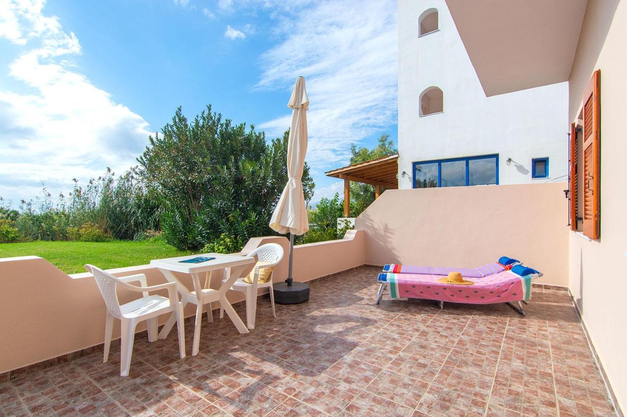 Liviko Beach Apartments - Only Adults Frangokastello Exterior foto